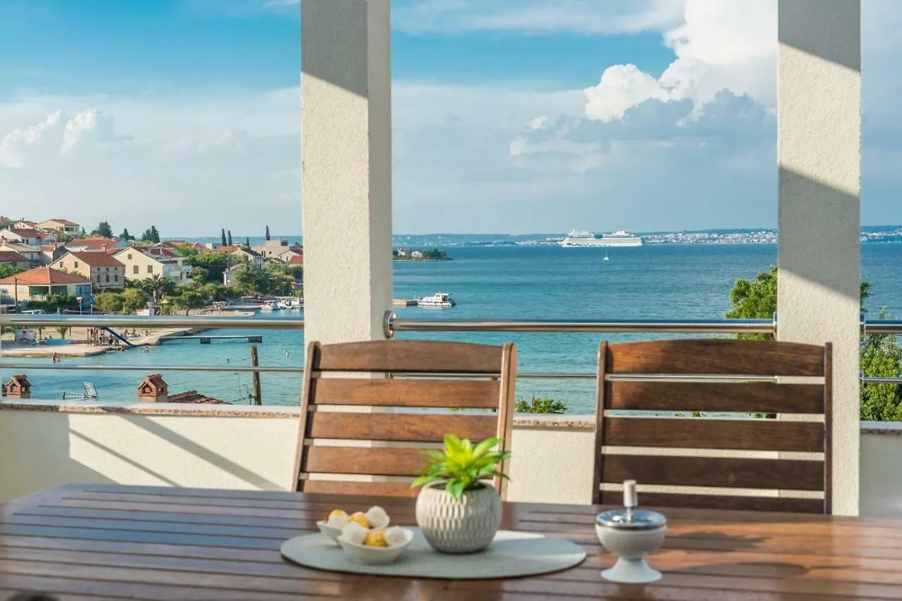 Apartments Very Good Life Preko Chorwacja
