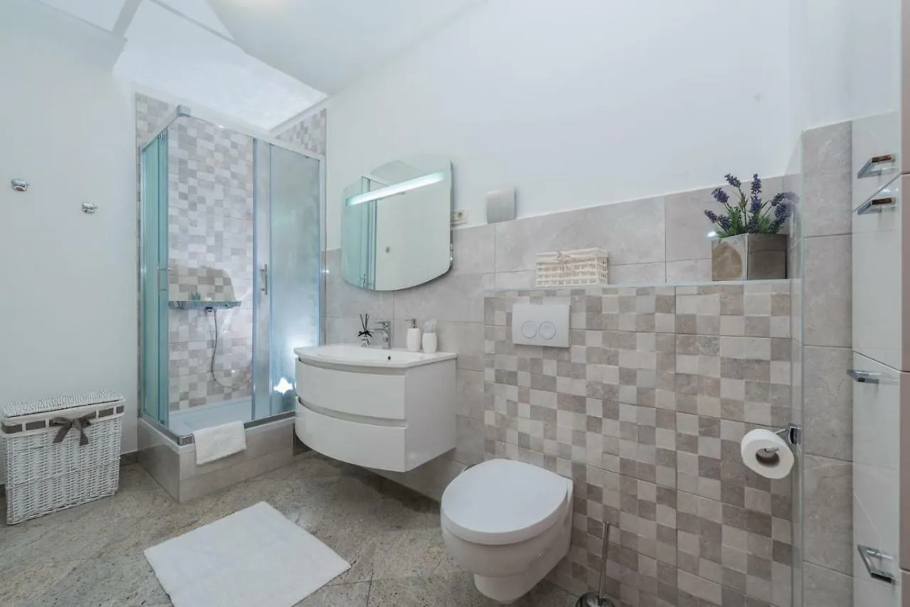 Apartments Very Good Life Preko
